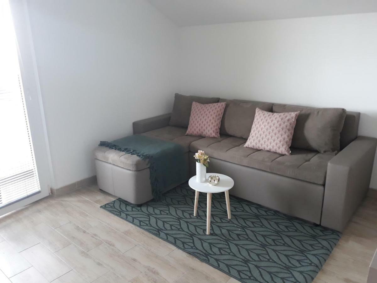 מדולין Apartma Solmar מראה חיצוני תמונה