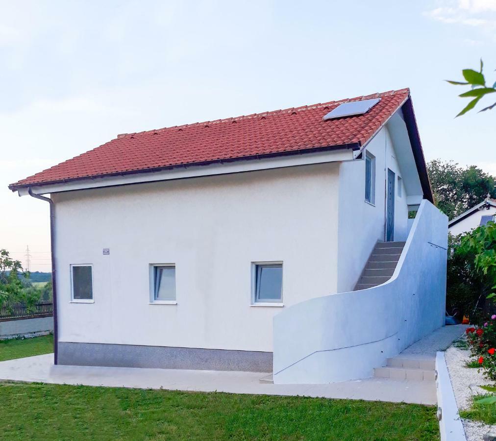 מדולין Apartma Solmar מראה חיצוני תמונה